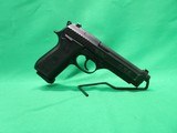 TAURUS Pt 92 AF - 3 of 7
