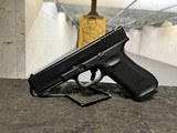 GLOCK 17 GEN 5 - 1 of 3