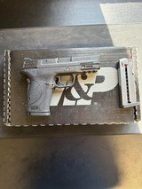 SMITH & WESSON 12436 M&P Shield EZ M2.0 9mm 9MM LUGER (9X19 PARA) - 1 of 3
