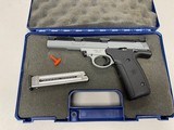 SMITH & WESSON 22S - 2 of 6