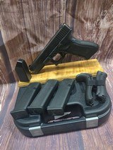 GLOCK 22 g22 gen 3 .40 S&W - 1 of 6