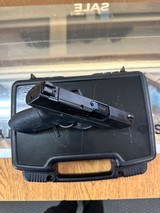 SMITH & WESSON M&P9 SHIELD CA COMPLIANT - 4 of 5