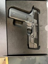 HUDSON MFG. H9 - 2 of 2