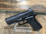 SIG SAUER P320 X-CARRY - 5 of 5