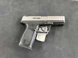 SMITH & WESSON SD40VE - 1 of 2