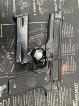 BERETTA 96 cal .40 CALIBER - 1 of 4