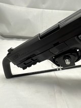 SMITH & WESSON M&P 9 Shield EZ M2.0 9MM LUGER (9X19 PARA) - 2 of 7