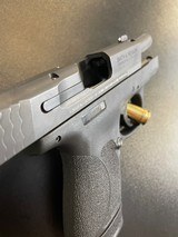 SMITH & WESSON M&P Shield 9 9MM LUGER (9X19 PARA) - 2 of 3