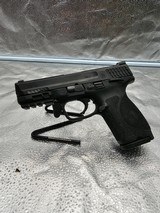 SMITH & WESSON M&P 40 2.0 Compact - 1 of 4