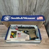 SMITH & WESSON SD9 - 2 of 4