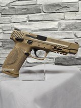 SMITH & WESSON M&P9 M2.0 FDE 9MM LUGER (9X19 PARA) - 3 of 5