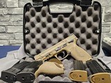SMITH & WESSON M&P9 M2.0 FDE 9MM LUGER (9X19 PARA) - 1 of 5
