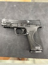SMITH & WESSON m&p 2.0 9mm Night Sights Law Enforcement Model - 1 of 3