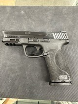 SMITH & WESSON m&p 2.0 9mm Night Sights Law Enforcement Model - 1 of 3