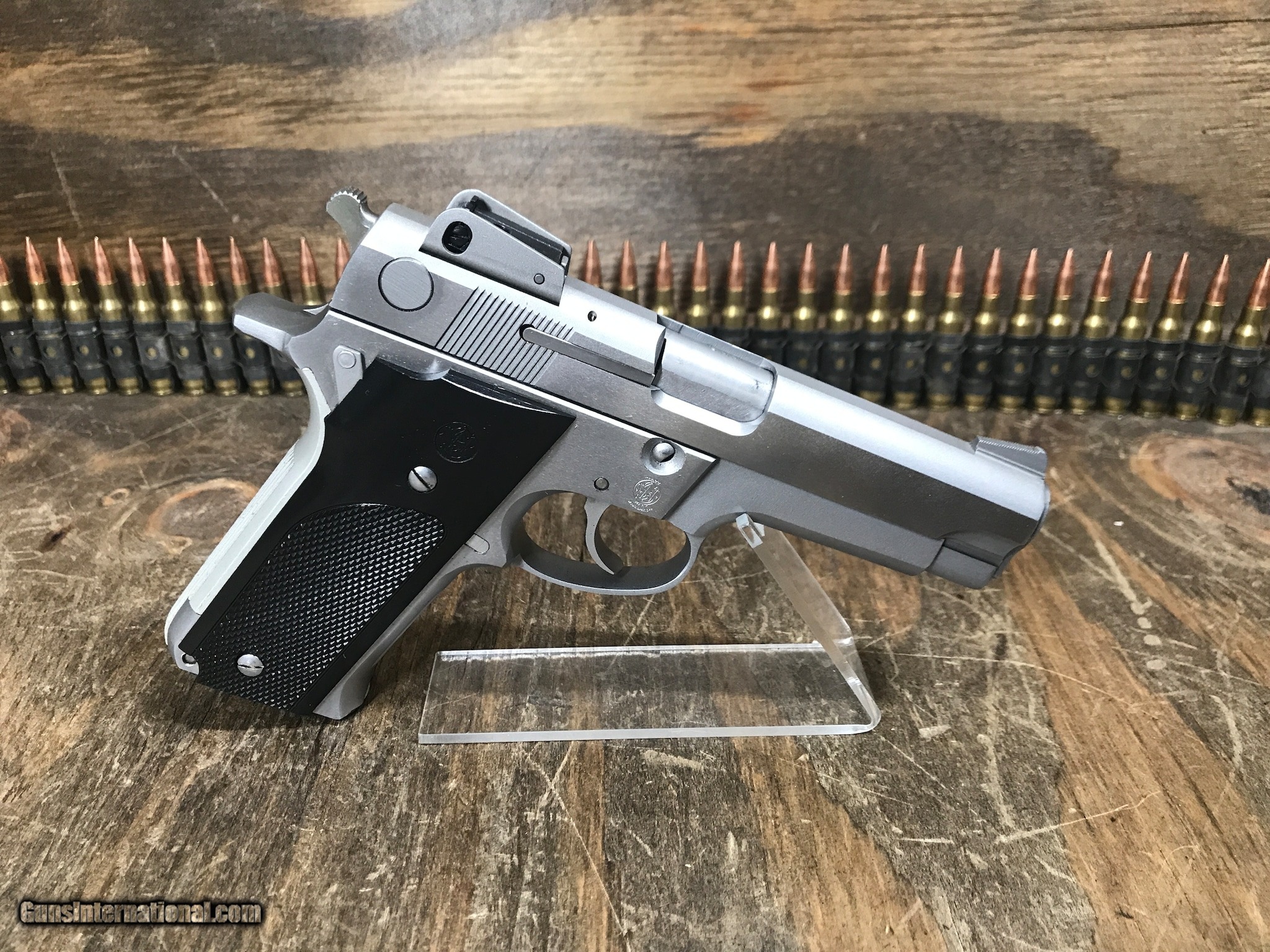 SMITH & WESSON Model 659