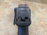 SMITH & WESSON SD9 - 5 of 6