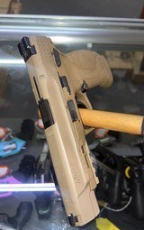SMITH & WESSON M&P9 2.0 FDE 9MM LUGER (9X19 PARA) - 3 of 5