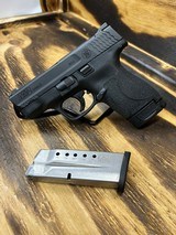 SMITH & WESSON M&P 9 SHIELD 9MM LUGER (9X19 PARA) - 1 of 2