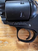 RUGER NEW MODEL SUPER BLACKHAWK BISLEY 44
MAG - 4 of 5