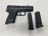 HECKLER & KOCH USP 40 .40 S&W - 1 of 6