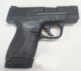 SMITH & WESSON M&P40 SHIELD .40 S&W - 2 of 4