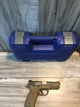 SMITH & WESSON M&P 40 - 3 of 4