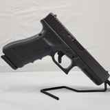 Glock G22 Gen 4 .40 S&W - 1 of 3