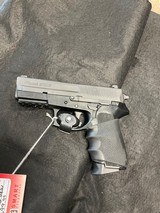 SIG SAUER SP2022 .40 S&W - 1 of 3