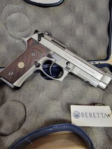 BERETTA 92 FS VERTEC - 2 of 5