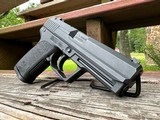 HECKLER & KOCH H&K USP 9MM w/ 2 Mags - 2 of 4