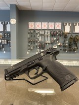 SMITH & WESSON M&P22 - 1 of 1