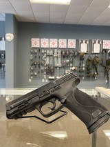 SMITH & WESSON M&P9 9MM LUGER (9X19 PARA) - 1 of 1