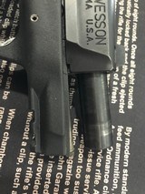 SMITH & WESSON M&P 40C - 3 of 7