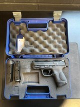 SMITH & WESSON M&P 40C .40 S&W - 3 of 3