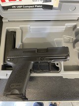 HECKLER & KOCH USP COMPACT 45 - 2 of 4