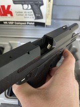 HECKLER & KOCH USP COMPACT 45 - 3 of 4