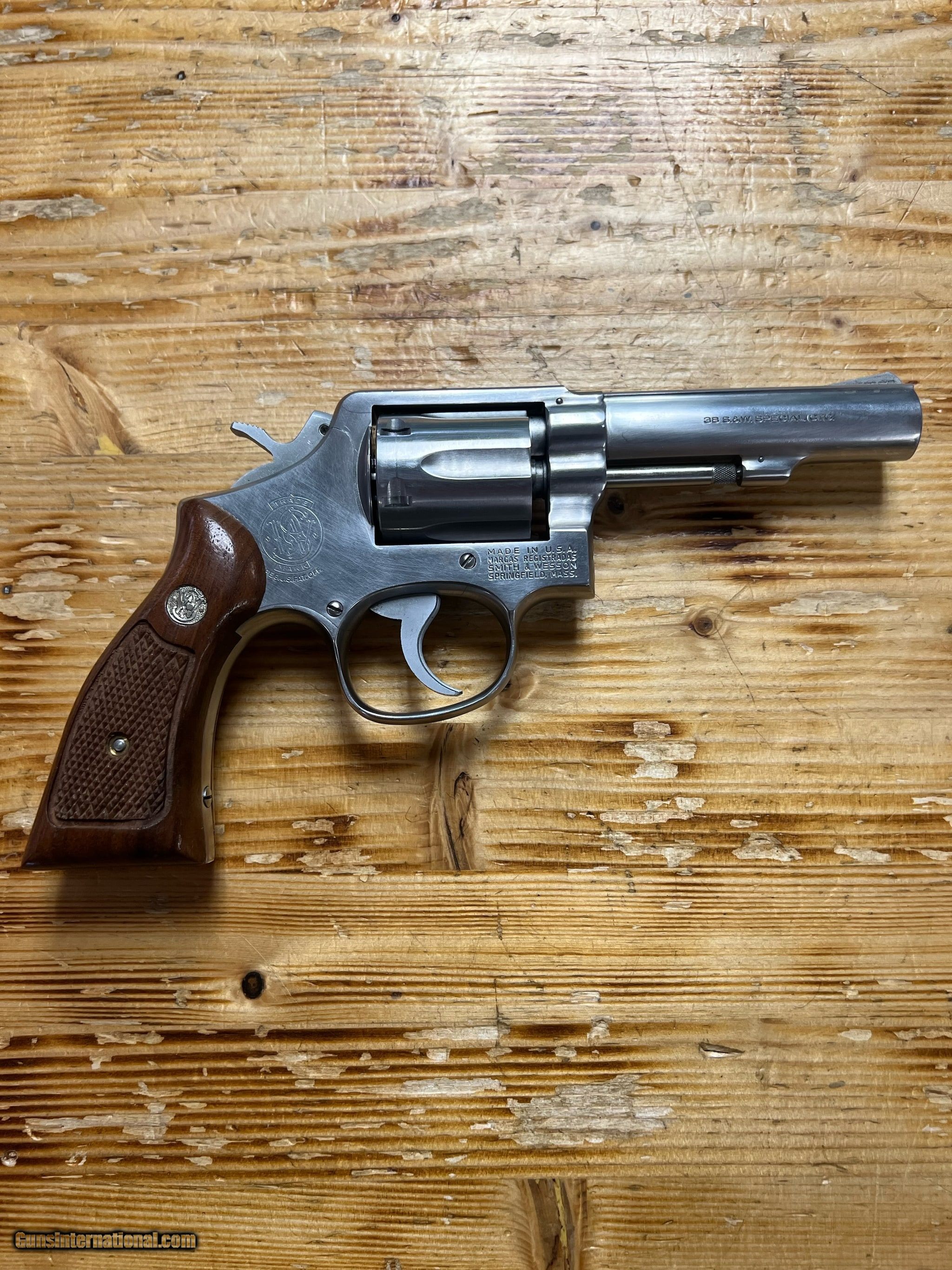 SMITH & WESSON MODEL 64-3 STAINLESS