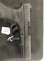 GLOCK 22 .40 CALIBER - 4 of 7