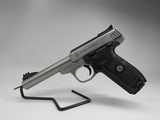 SMITH & WESSON SW22 VICTORY .22 LR - 1 of 7