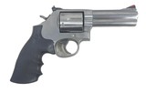 SMITH & WESSON 686 - 2 of 3