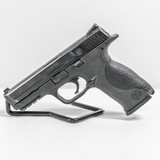 SMITH & WESSON LEO M&P40, Grade 2 .40 S&W - 1 of 5