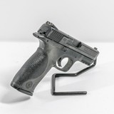 SMITH & WESSON LEO M&P40, Grade 2 .40 S&W - 5 of 5