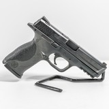 SMITH & WESSON LEO M&P40, Grade 2 .40 S&W - 2 of 5