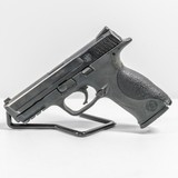 SMITH & WESSON LEO M&P40, Grade 2 .40 S&W - 1 of 5