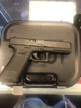 GLOCK 17 GEN 5 - 1 of 2