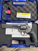 SMITH & WESSON 686 - 1 of 6