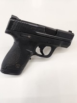 SMITH & WESSON m&p shield 40 .40 S&W - 2 of 4