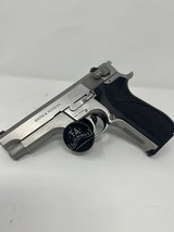 SMITH & WESSON 5906 - 1 of 7