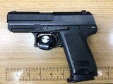 HECKLER & KOCH USP 40 - 2 of 7