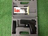 HECKLER & KOCH USP 40 - 1 of 7